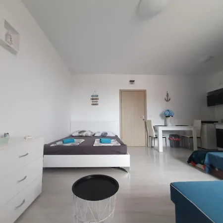 Sunny Day 6 Apartman *